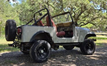 Jeep-cj7-1983-2