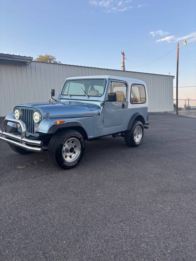 Jeep-cj7-1984-blue-1
