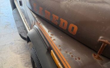 Jeep-cj7-1985-brown-1