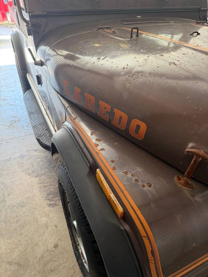 Jeep-cj7-1985-brown-1