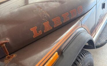 Jeep-cj7-1985-brown