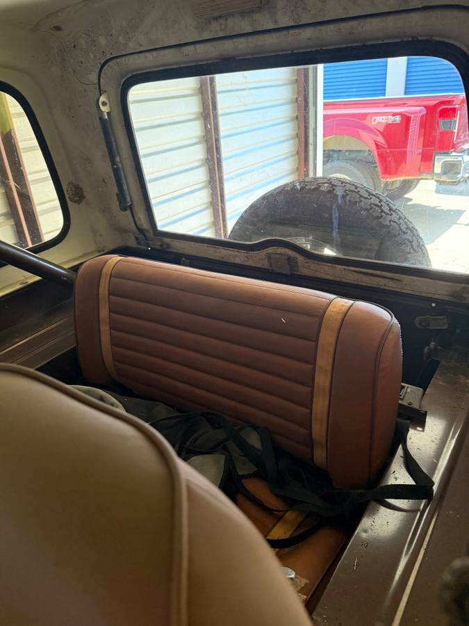 Jeep-cj7-1985-brown-4