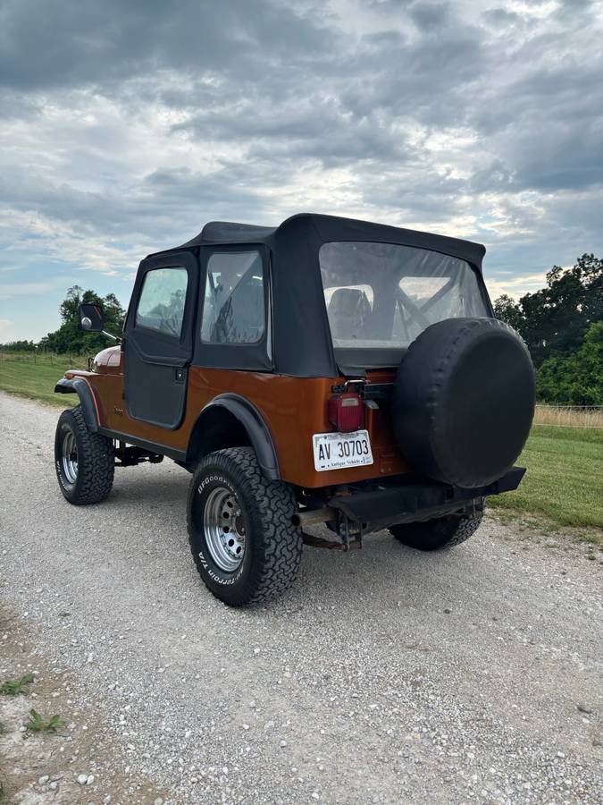Jeep-cj7-1985-custom-18