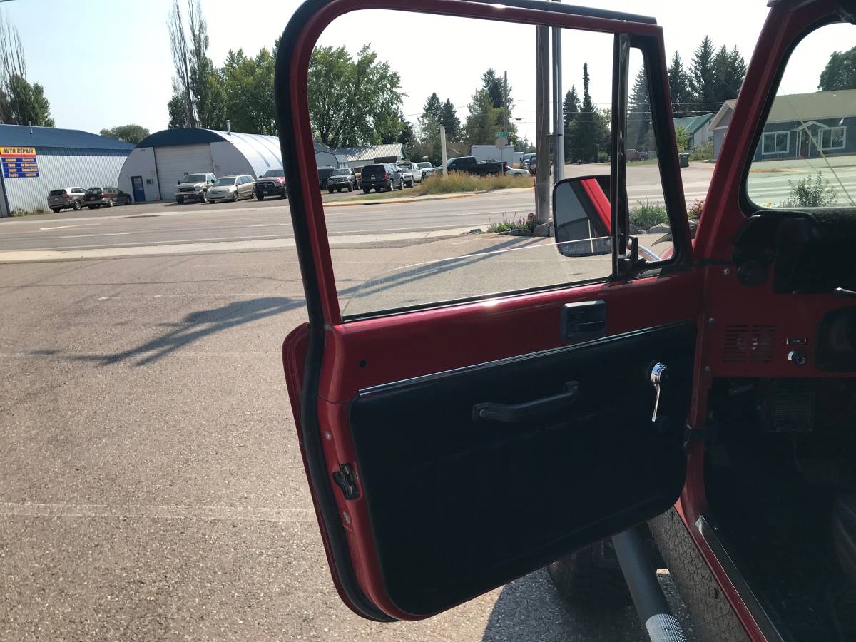 Jeep-cj7-1986-red-8