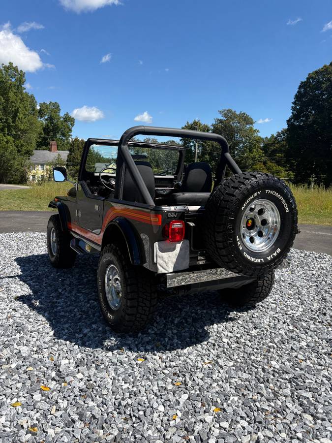 Jeep-cj7-laredo-1986-silver-5