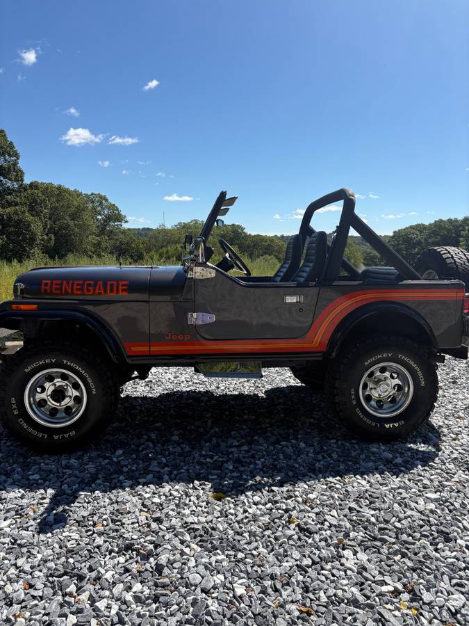 Jeep-cj7-laredo-1986-silver-6
