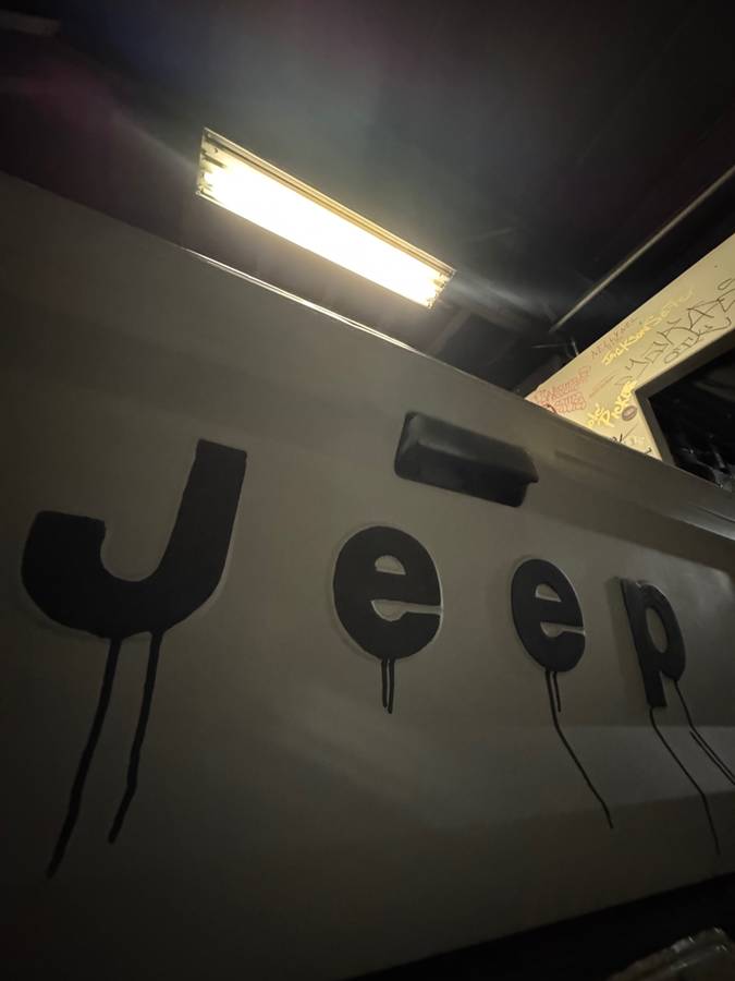 Jeep-comanche-1988-grey-4