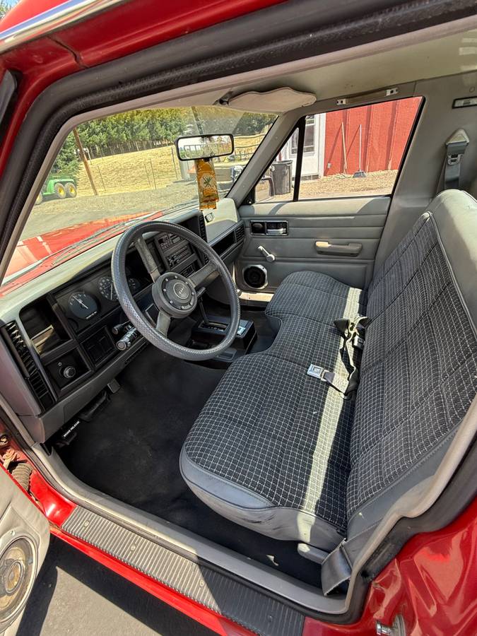 Jeep-comanche-1988-red-3