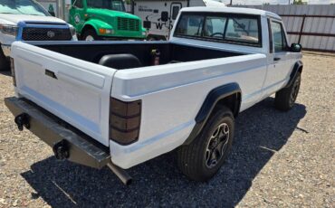 Jeep-comanche-1988-white-5
