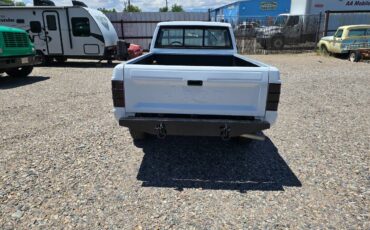 Jeep-comanche-1988-white-6