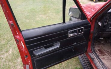 Jeep-comanche-1989-red-4
