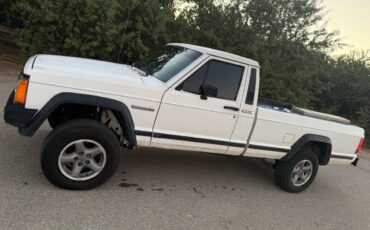 Jeep-comanche-4x4-1988-white-1