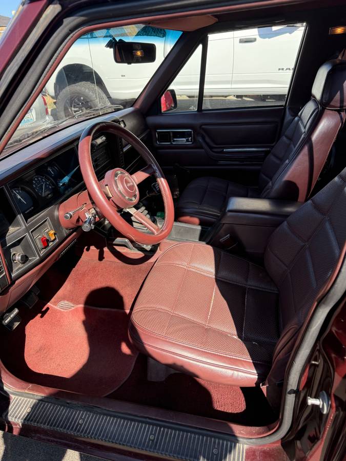 Jeep-comanche-6quot-pickup-pioneer-1987-14