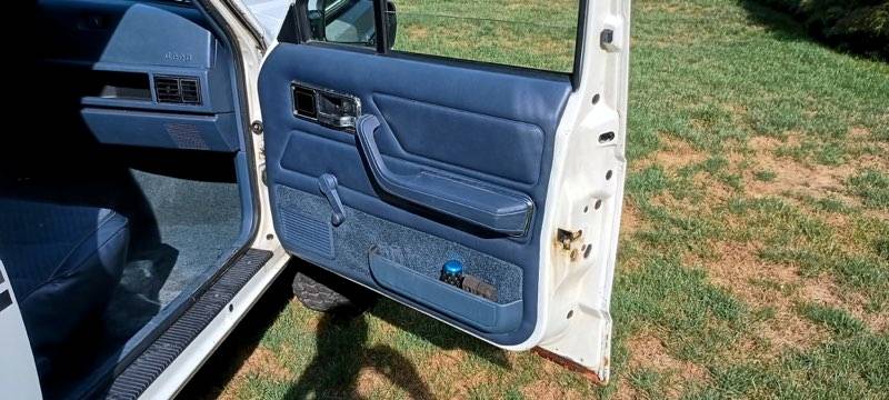 Jeep-comanche-7quot-pickup-pioneer-1988-white-10