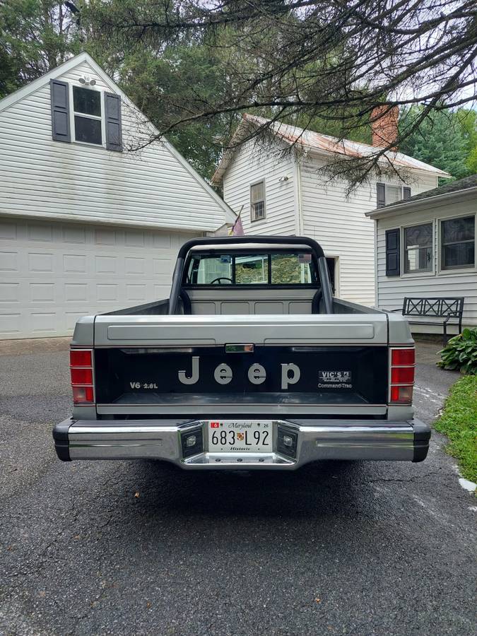 Jeep-comanche-7quot-pickup-x-1986-silver-1