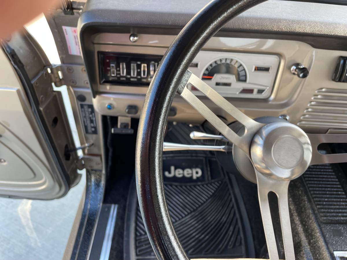 Jeep-commando-1973-8