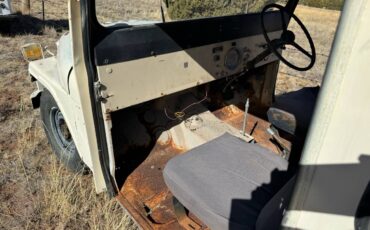 Jeep-dj5-1970-12