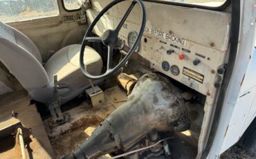Jeep-dj5-1970-16