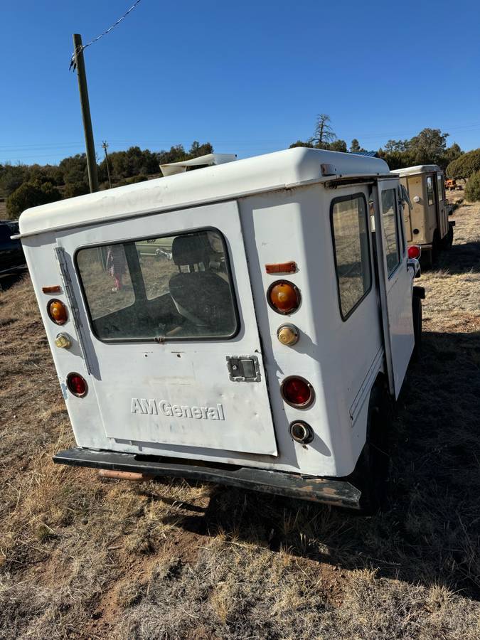 Jeep-dj5-1970-17