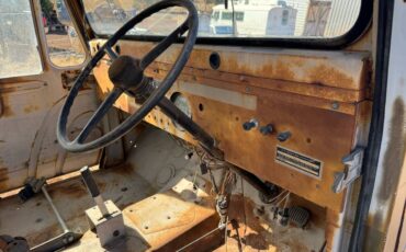 Jeep-dj5-1970-3