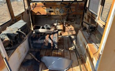 Jeep-dj5-1970-4