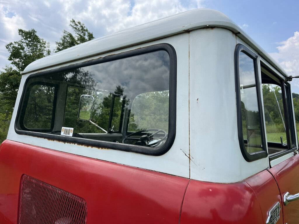 Jeep-fc-170-1964-red-12