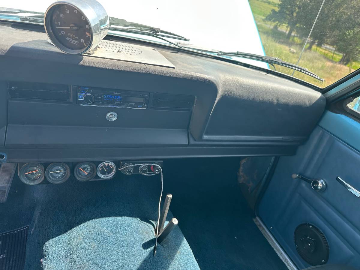 Jeep-gladiator-1976-blue-11
