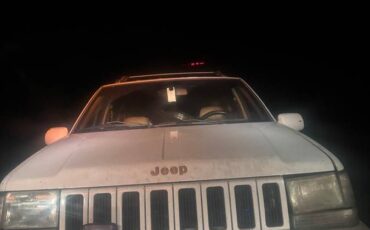 Jeep-grand-cherokee-5.2-1995-white
