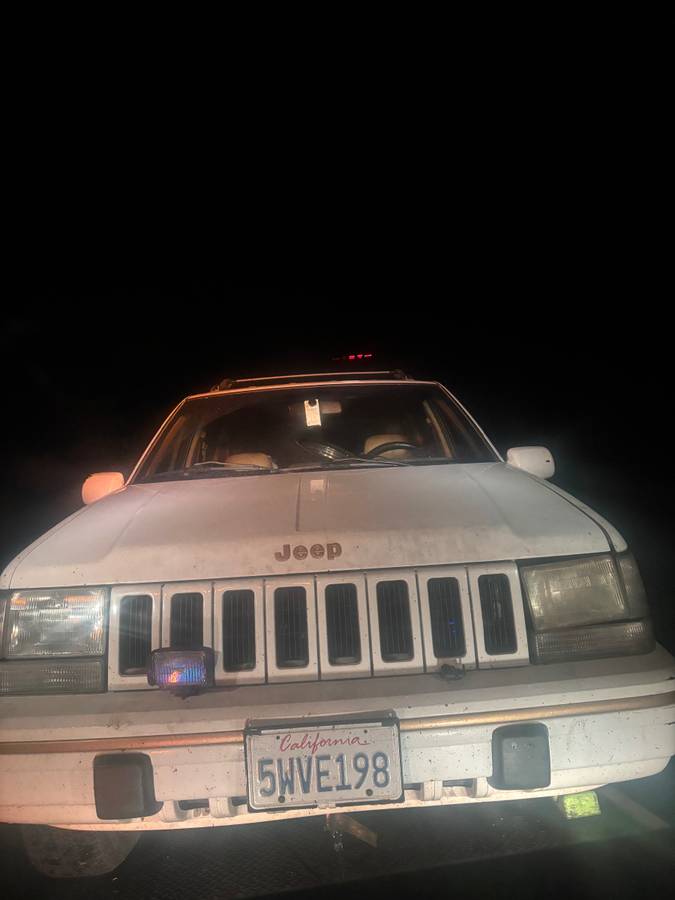 Jeep-grand-cherokee-5.2-1995-white