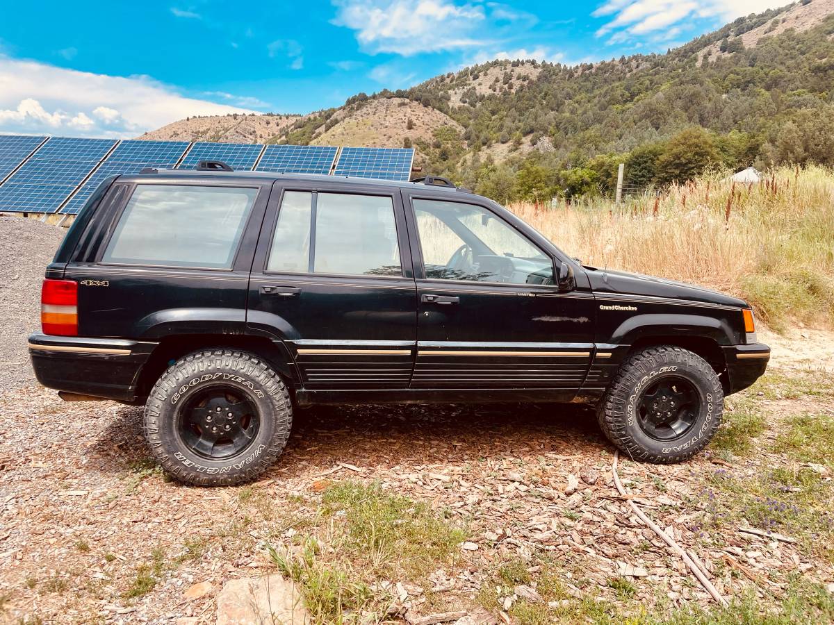 Jeep-grand-cherokee-limited-1993-black-7