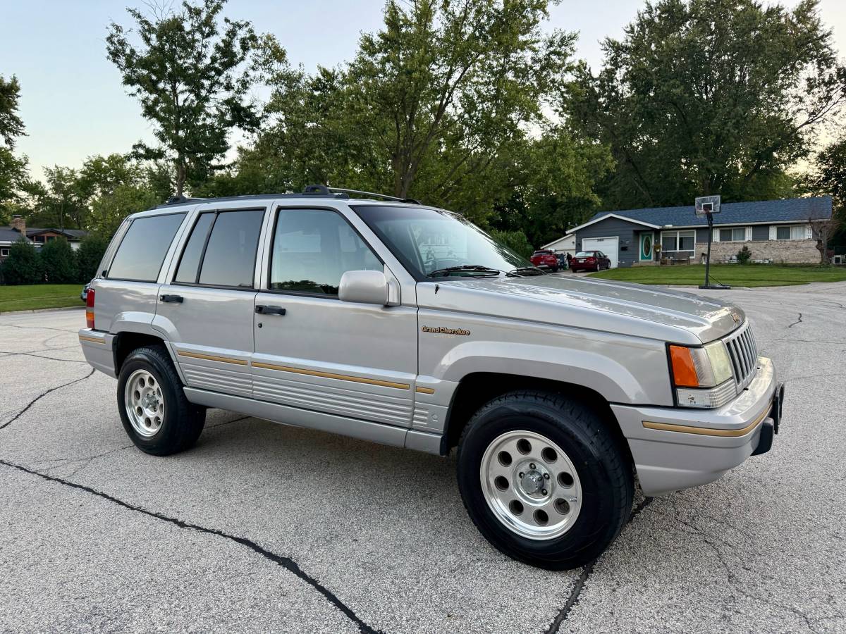 Jeep-grand-cherokee-limited-1995-grey-18