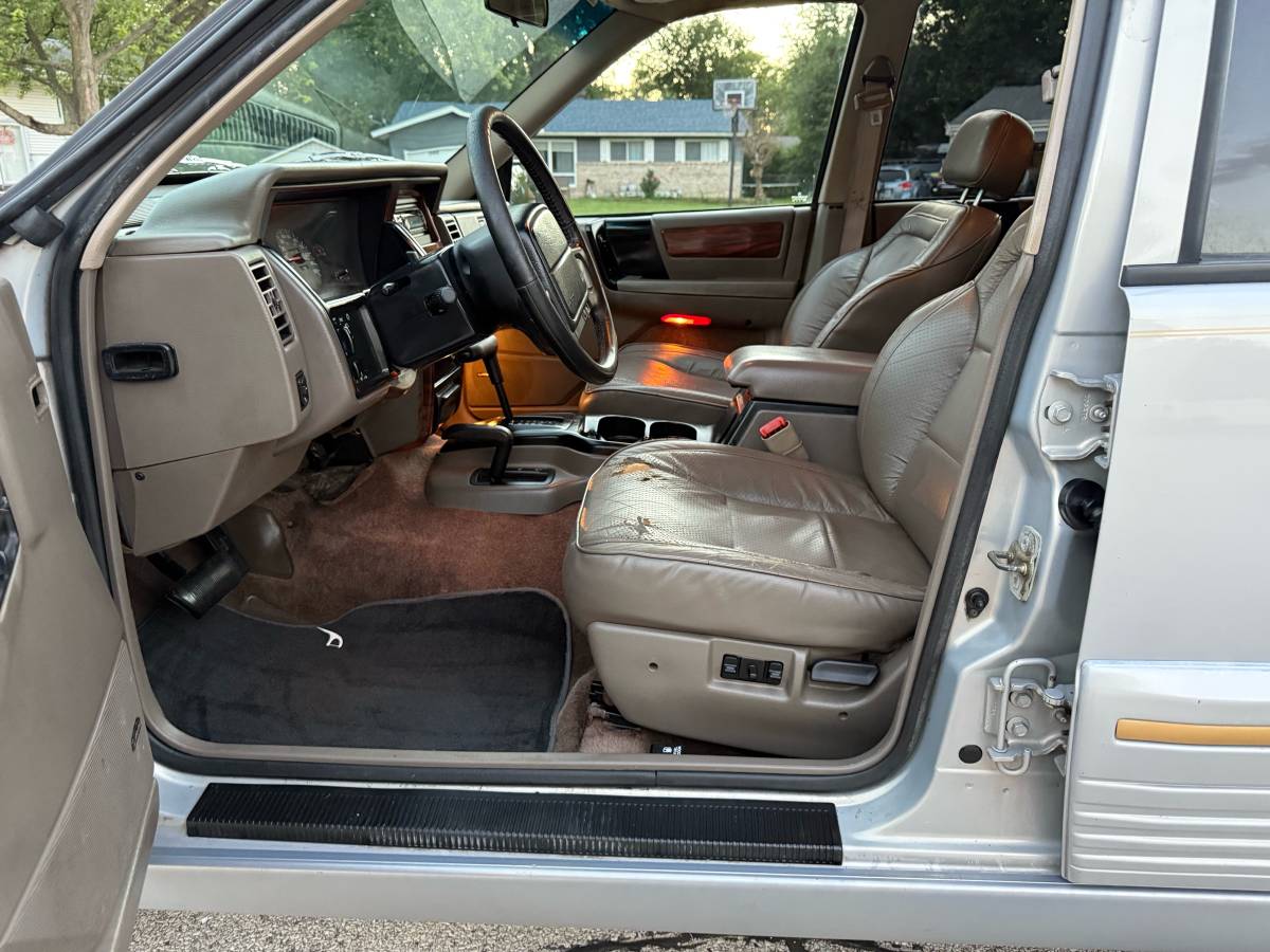 Jeep-grand-cherokee-limited-1995-grey-20