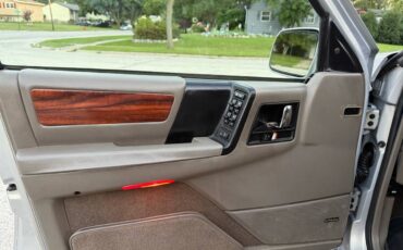 Jeep-grand-cherokee-limited-1995-grey-21