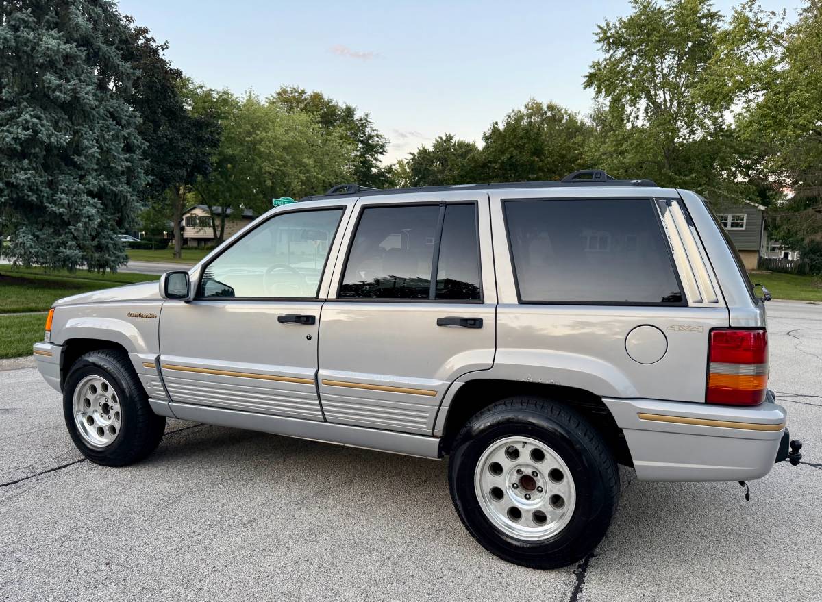 Jeep-grand-cherokee-limited-1995-grey-8