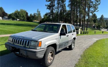Jeep-grand-cherokee-loredo-1993-silver