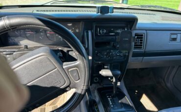 Jeep-grand-cherokee-loredo-1993-silver-4
