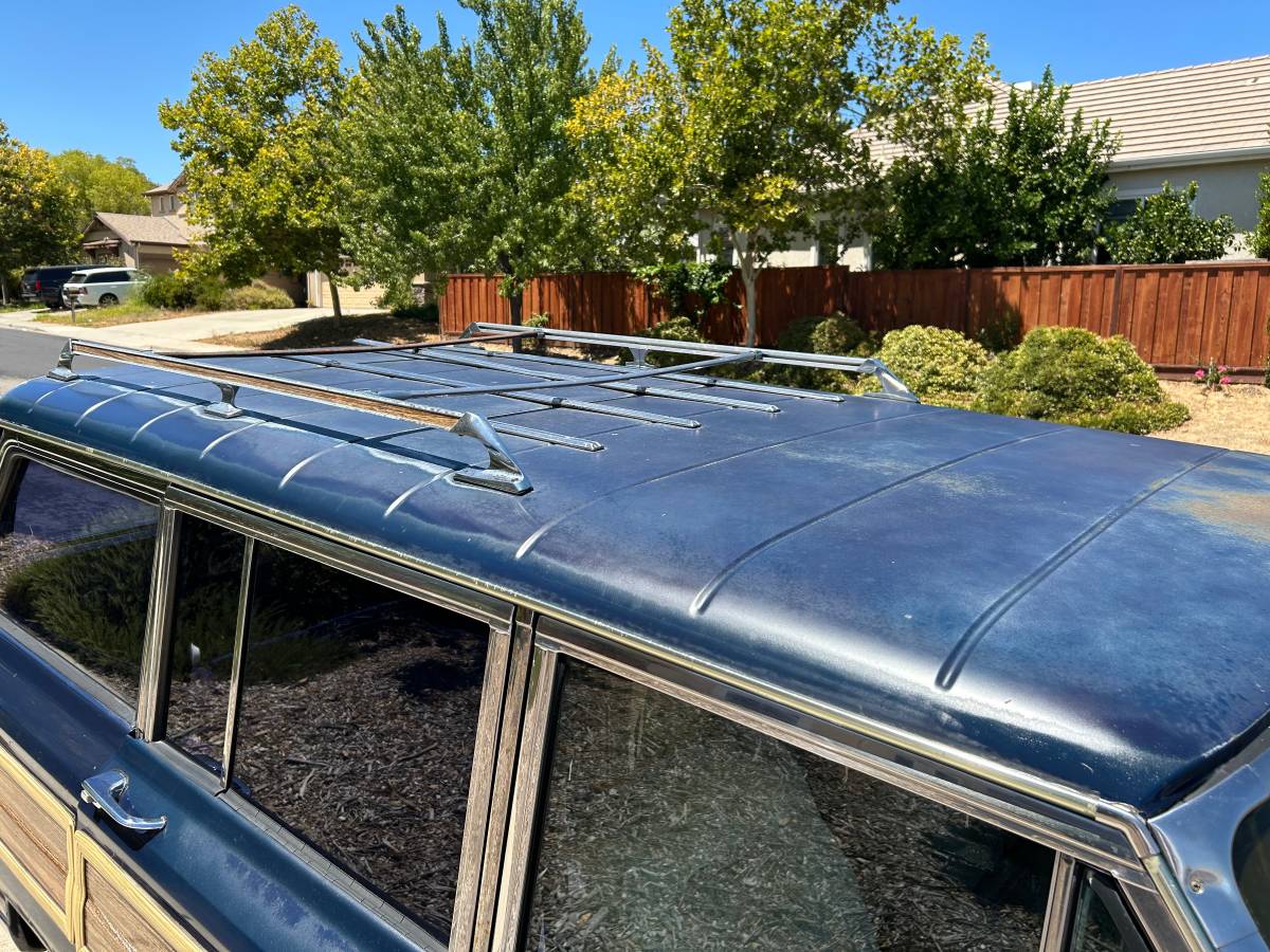 Jeep-grand-wagoneer-1987-blue-14