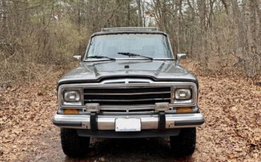 Jeep-grand-wagoneer-1988-1