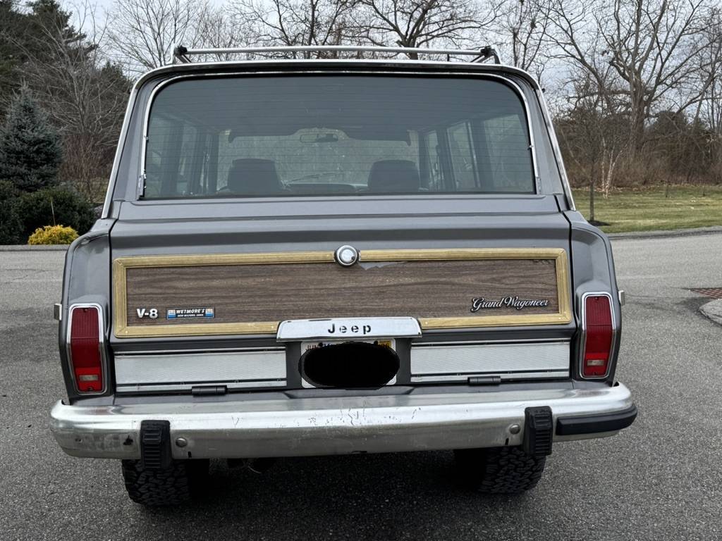 Jeep-grand-wagoneer-1988-11
