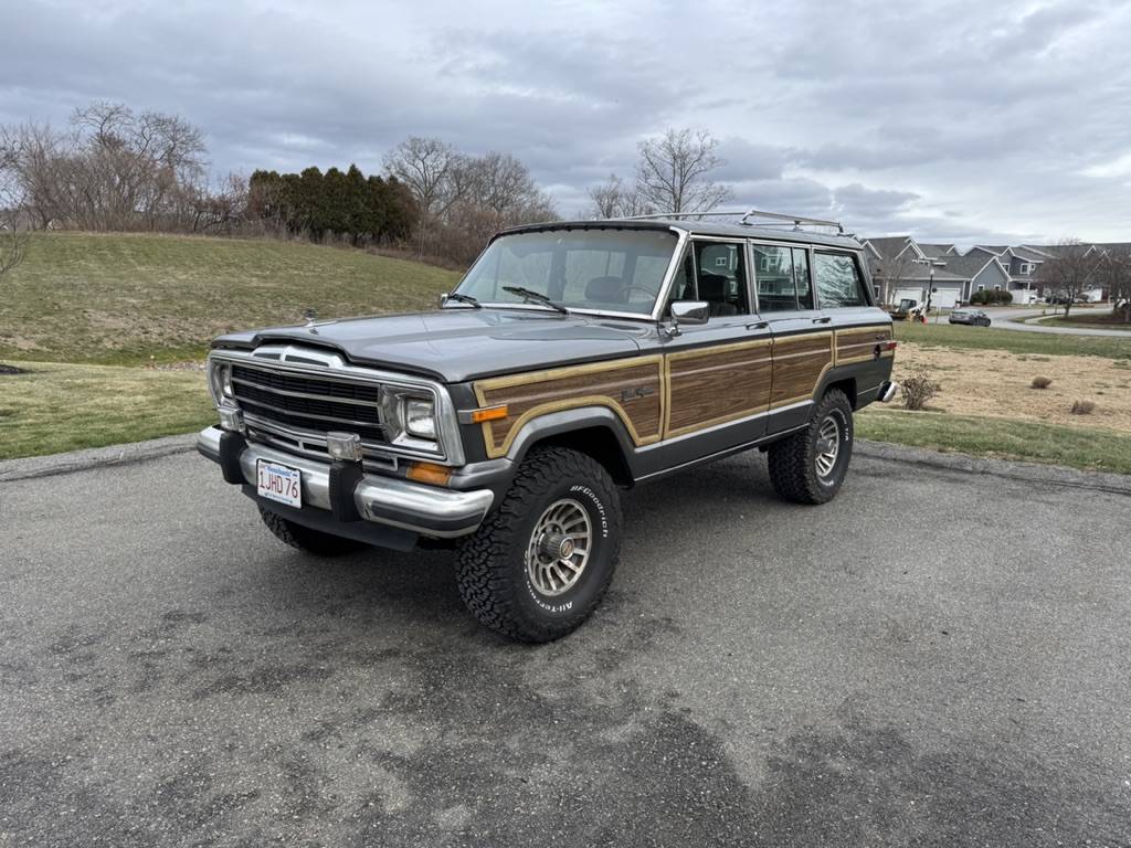 Jeep-grand-wagoneer-1988-6