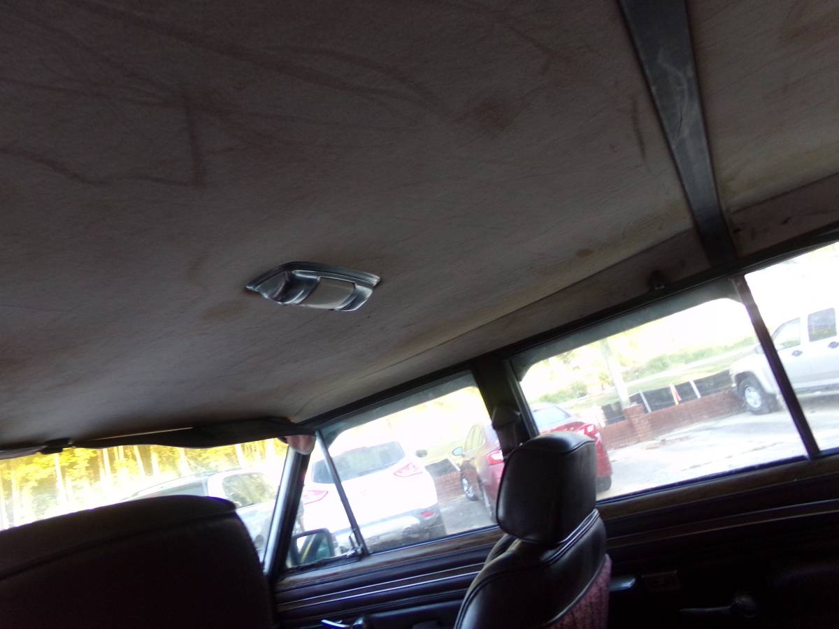 Jeep-grand-wagoneer-1988-grey-12