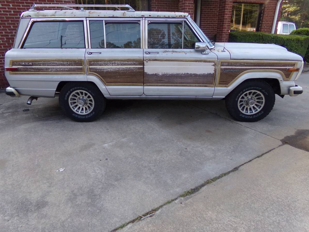 Jeep-grand-wagoneer-1988-grey-16