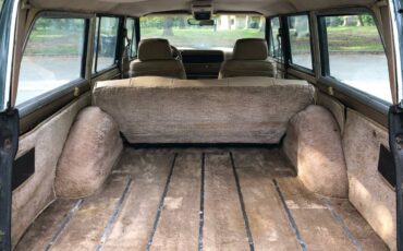 Jeep-grand-wagoneer-1990-green-2
