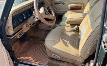 Jeep-grand-wagoneer-1990-green-3