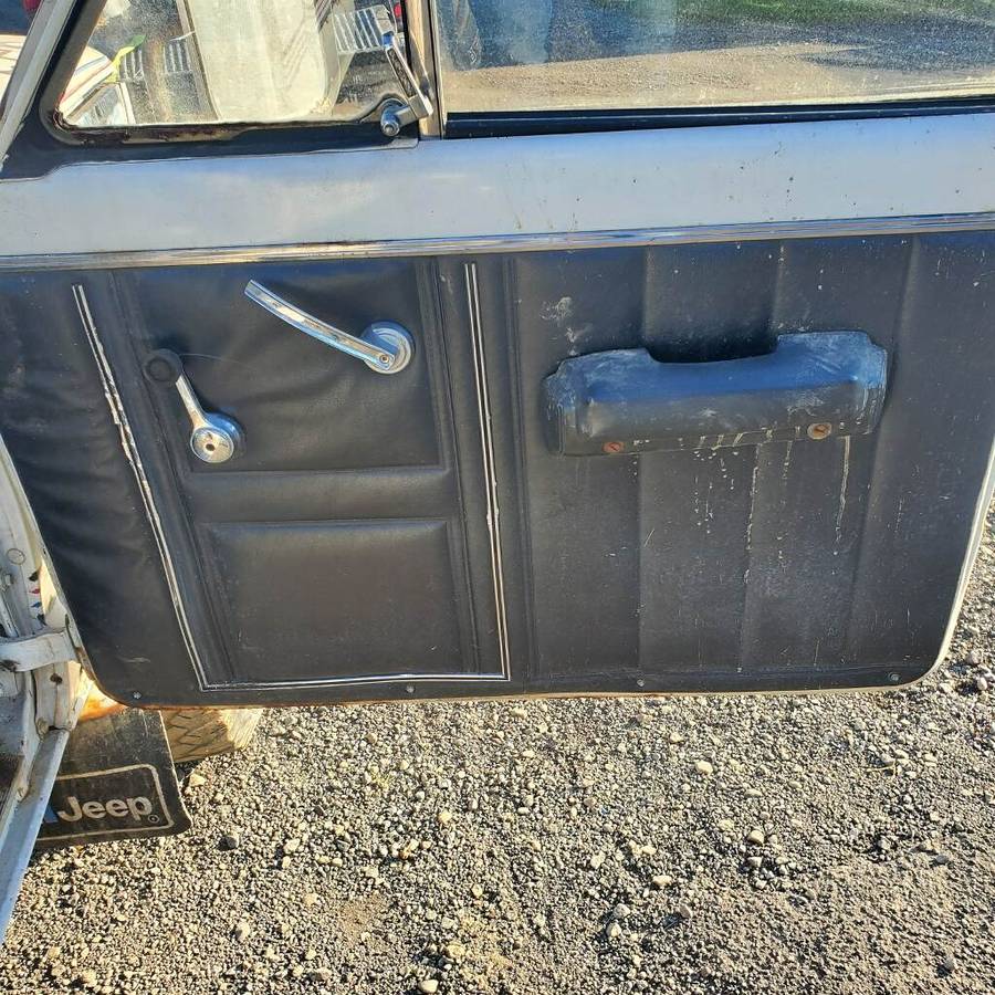 Jeep-j10-1979-custom-1