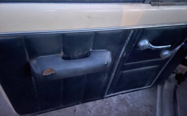 Jeep-j10-1982-5