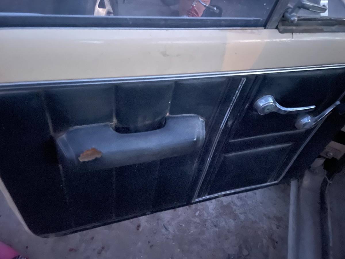 Jeep-j10-1982-5