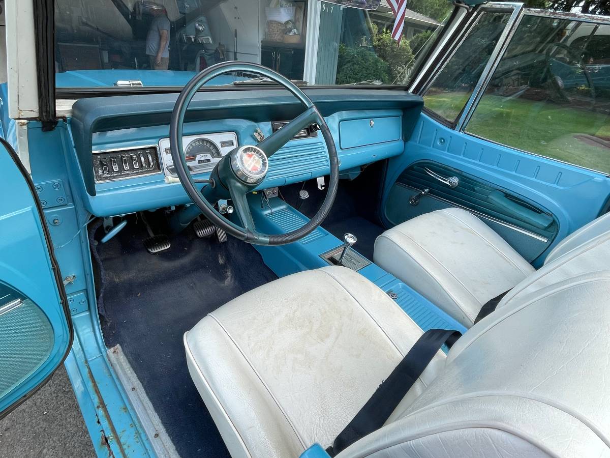 Jeep-jeepster-1967-blue-2