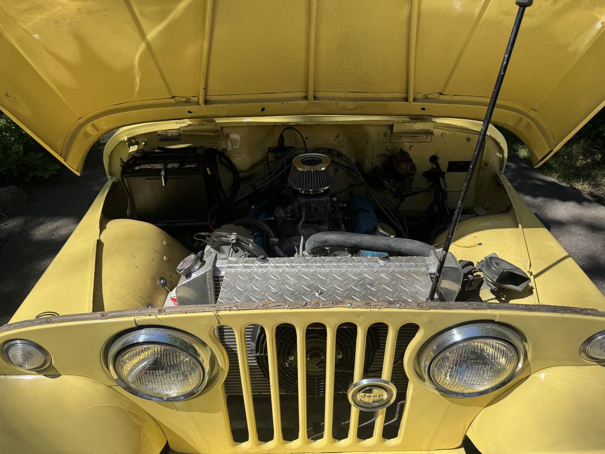 Jeep-jeepster-commando-1968-yellow-2