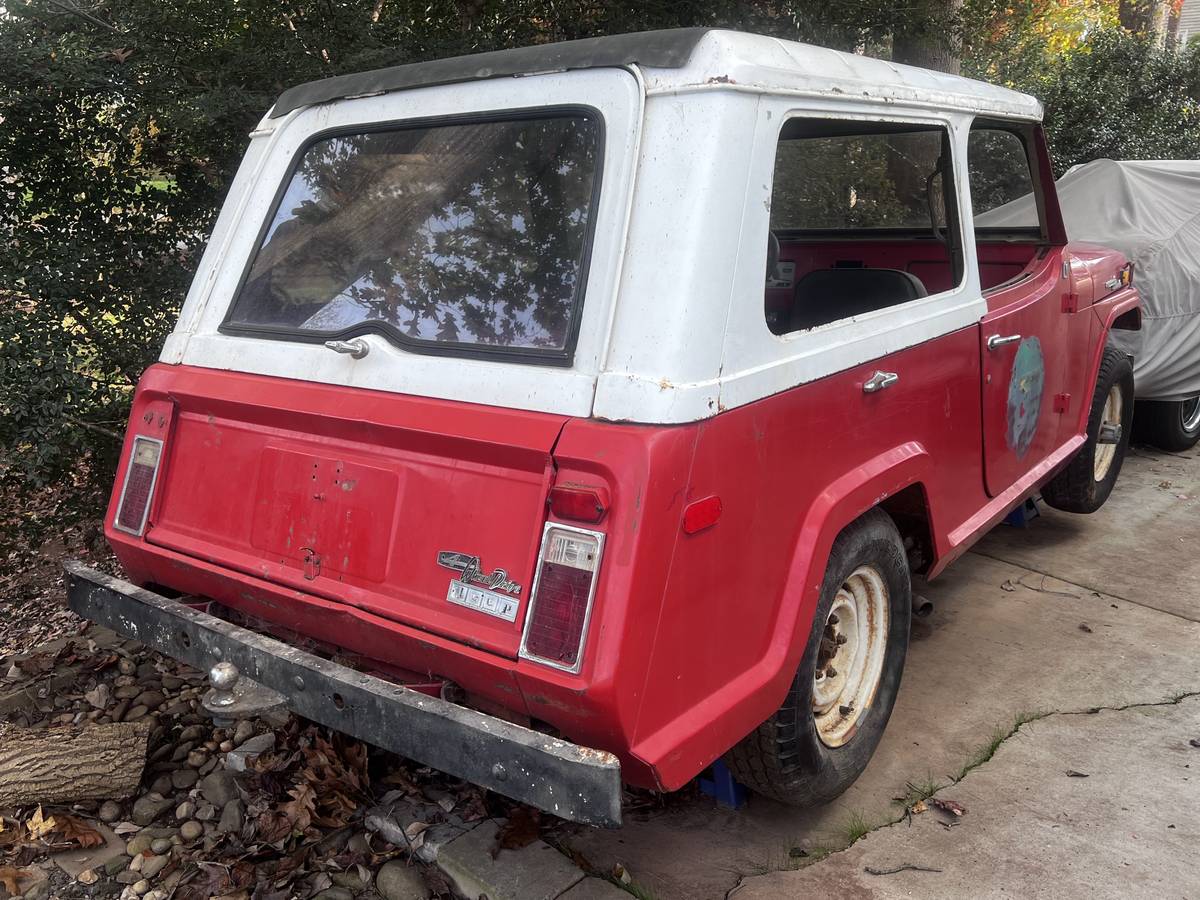 Jeep-jeepster-commando-1969-red-1